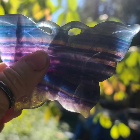 COPY - Multi colored Fluorite butterfly crystal over 3" wide - Picture 4 of 9